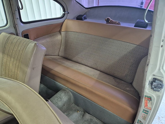 Volvo PV 11 of 17