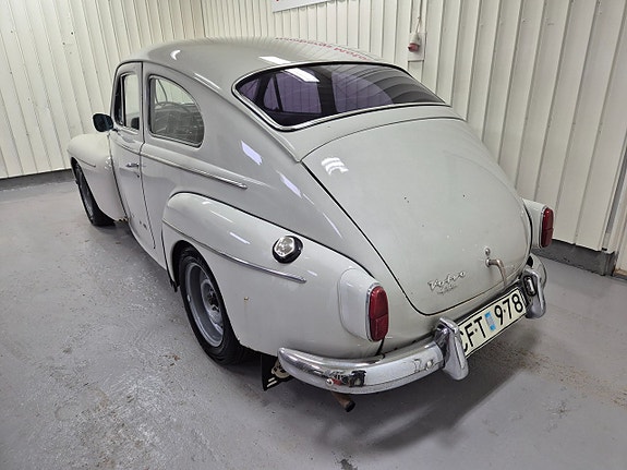 Volvo PV 3 of 5
