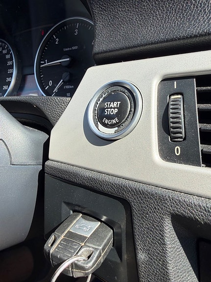 BMW 320d 19 of 24