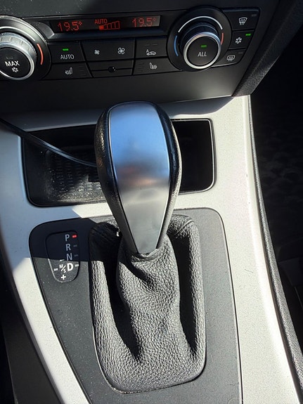 BMW 320d 18 of 24