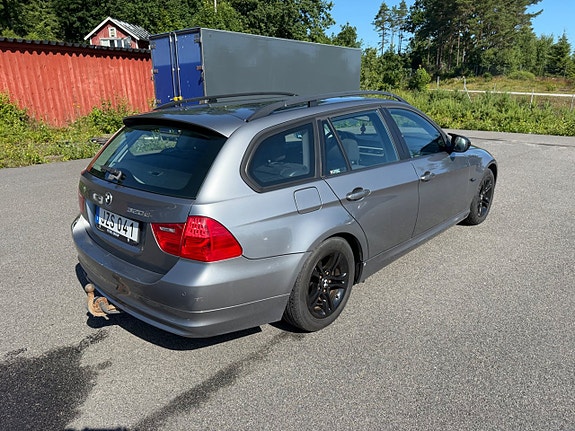 BMW 320d 5 of 5