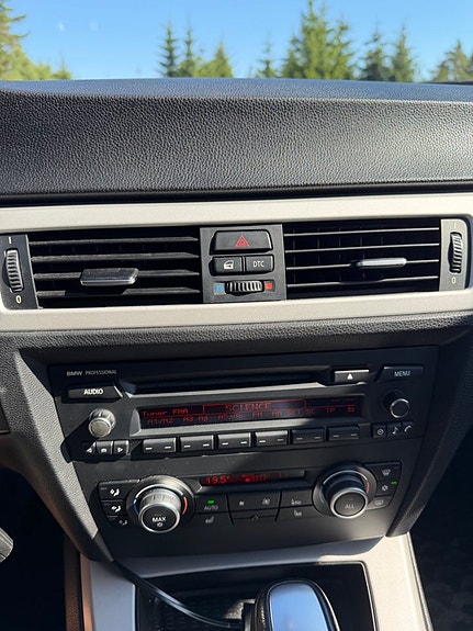 BMW 320d 17 of 24