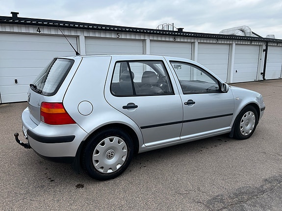 Volkswagen Golf IV 3 of 14
