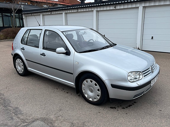Volkswagen Golf IV 2 of 14