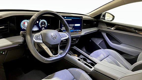 Volkswagen Passat 7 of 13