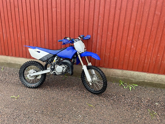Yamaha YZ85 LW 2 of 13