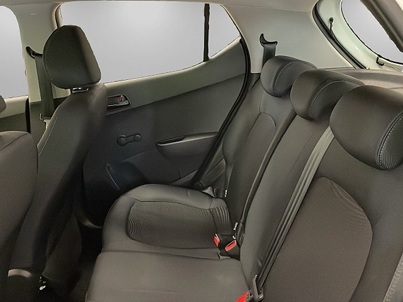 Hyundai i10 9 of 14