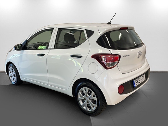 Hyundai i10 6 of 14