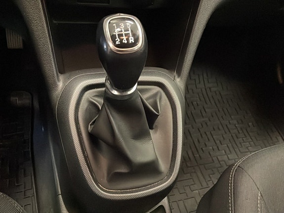 Hyundai i10 12 of 14