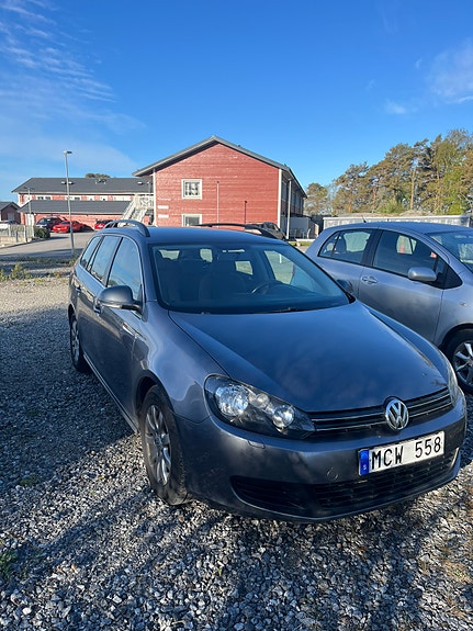Volkswagen Golf VI 2 of 5