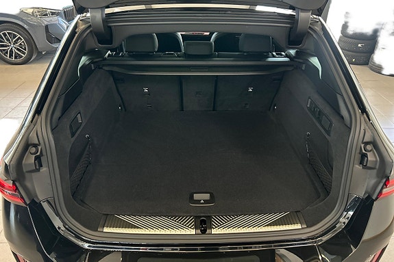 BMW 530e 10 of 22