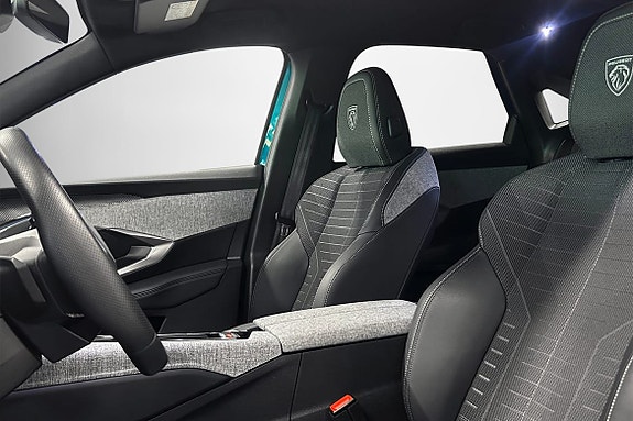 Peugeot 3008 4 of 5