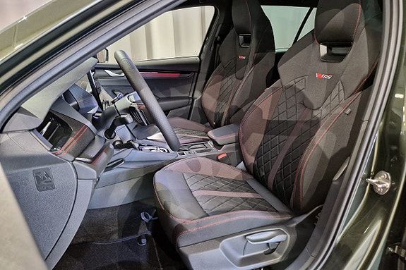 Skoda Octavia 12 of 23