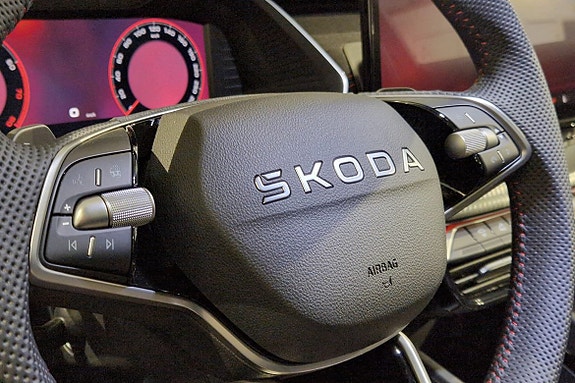 Skoda Octavia 17 of 23