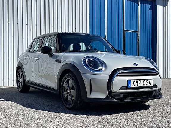 MINI Cooper 3 of 5