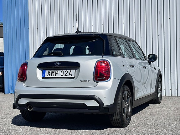 MINI Cooper 5 of 5