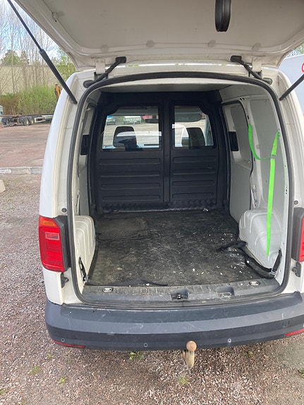 Volkswagen Caddy 4 of 5