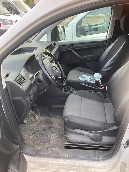 Volkswagen Caddy 5 of 5