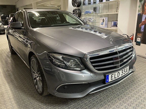 Mercedes-Benz E350 d 2 of 5