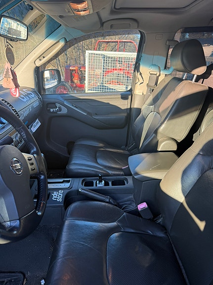 Nissan Navara 4 of 6