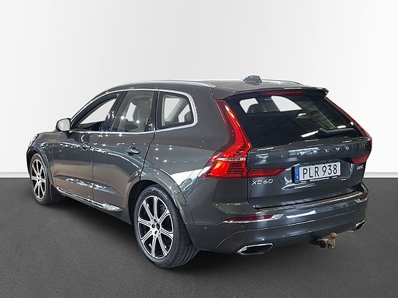 Volvo XC60 2 of 11