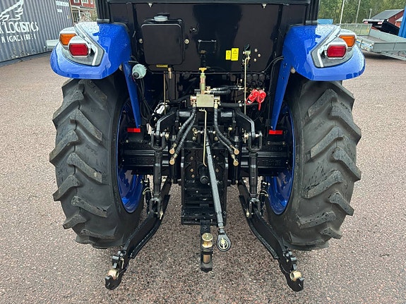 Traktor Blue 504, 4W, frontlastare och 4:1 skopa + gafflar 8 of 12