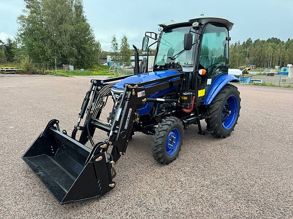Traktor Blue 504, 4W, frontlastare och 4:1 skopa + gafflar