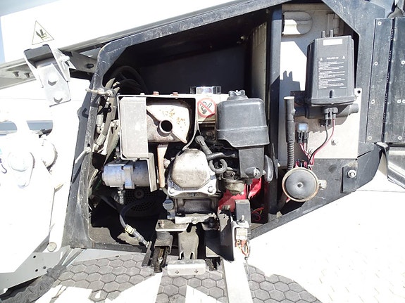 Dino 160XT II Skylift 4 of 5