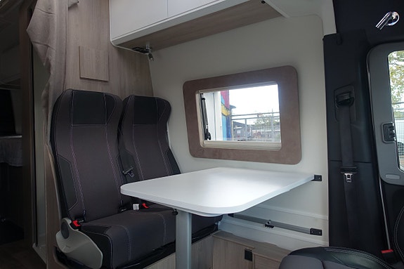 Kabe Travel Master Van 690 LB Dragkrok 2800 Kilo / AC i Bodelen 9 of 19