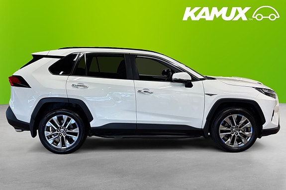 Toyota RAV4 2 of 5