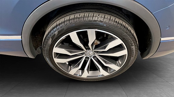Volkswagen Tiguan Allspace 6 of 13