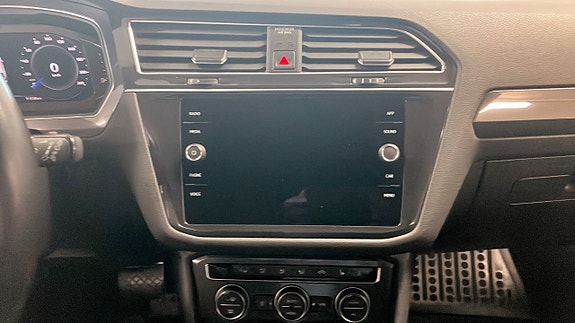 Volkswagen Tiguan Allspace 9 of 13