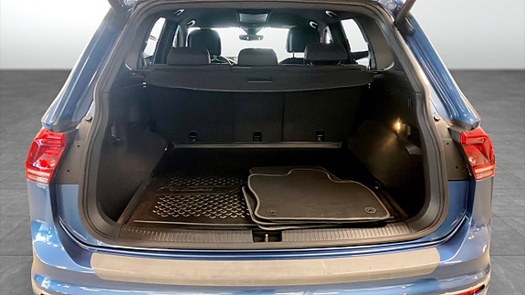 Volkswagen Tiguan Allspace 12 of 13