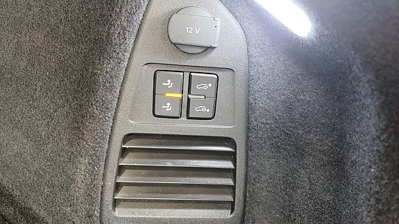 Volkswagen Touareg 17 of 18