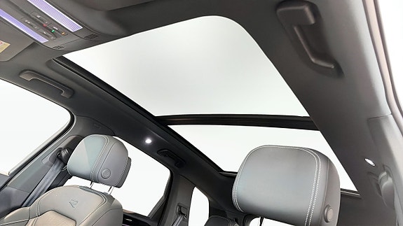 Volkswagen Touareg 9 of 18