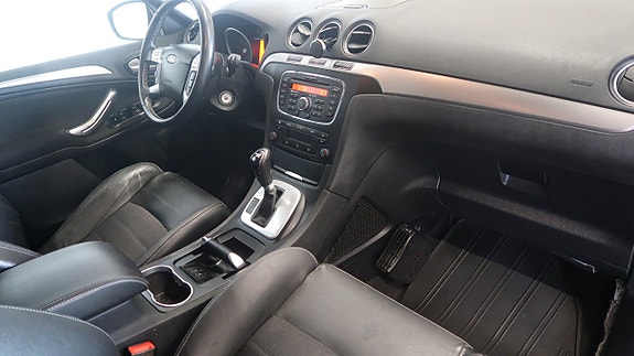 Ford S-MAX 10 of 18