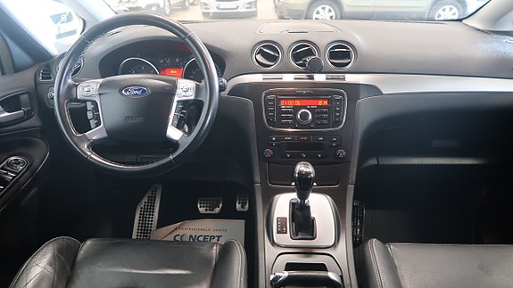 Ford S-MAX 11 of 18