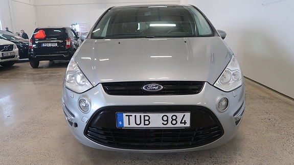 Ford S-MAX 8 of 18