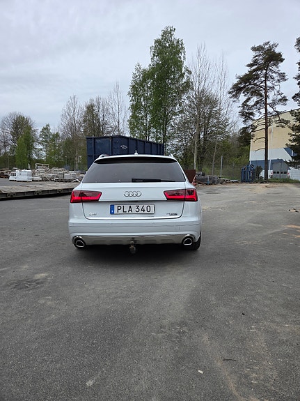 Audi A6 allroad 4 of 5