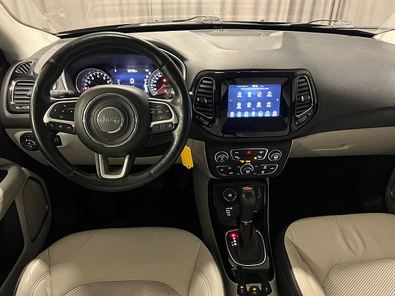 Jeep Compass 7 of 19
