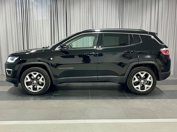 Jeep Compass 2 of 5