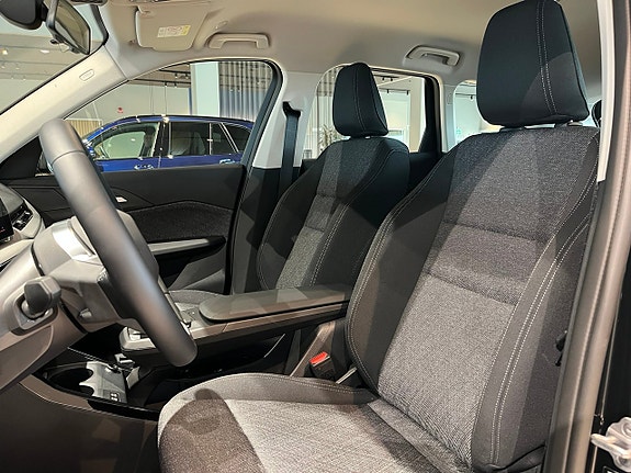 BMW X1 8 of 17