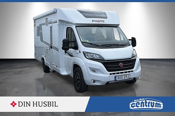 Pilote P740C Queenbed 2 of 5