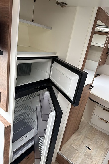 Pilote P740C Queenbed 9 of 15