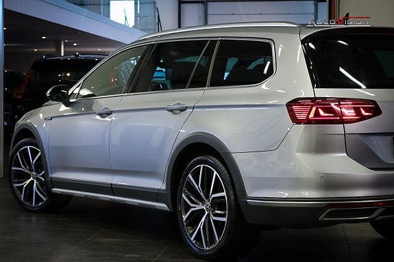 Volkswagen Passat Alltrack 5 of 5
