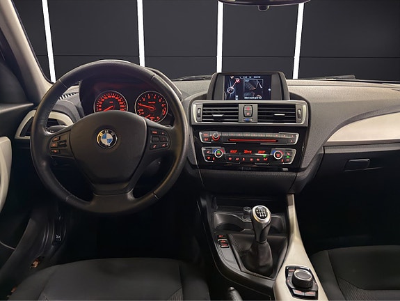 BMW 118i 28 of 30