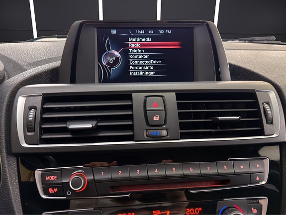BMW 118i 25 of 30