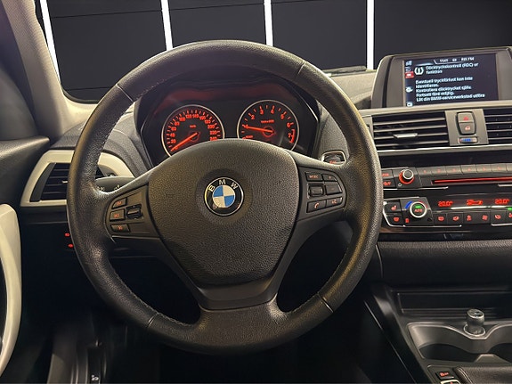 BMW 118i 20 of 30