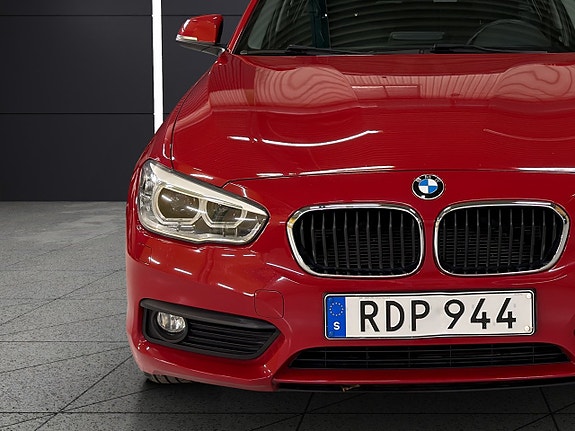 BMW 118i 10 of 30