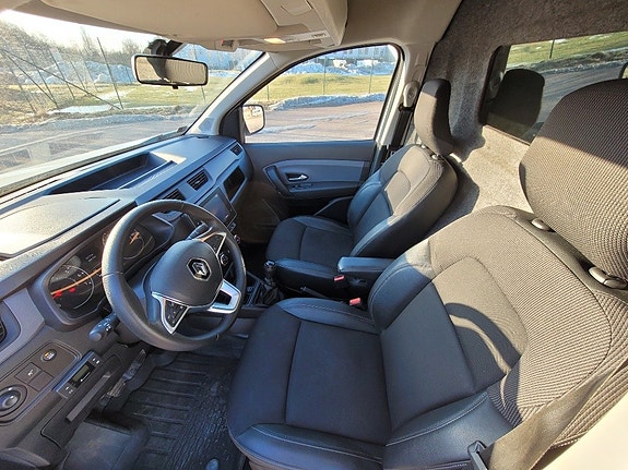 Renault Express 5 of 5